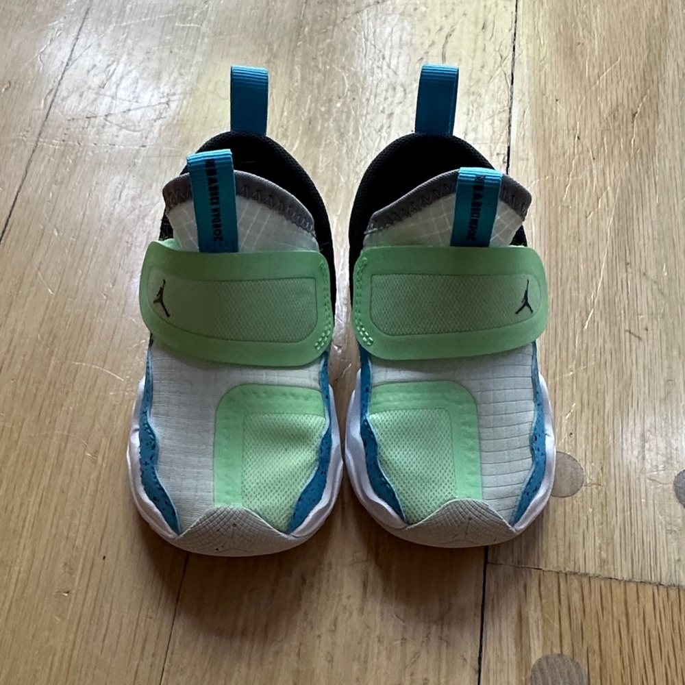 Jordan Kids' Lime Green and Aqua Sneakers **never worn** size 5C toddler shoes